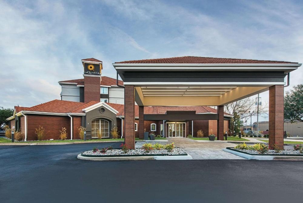 La Quinta Inn & Suites by Wyndham Shreveport Airport