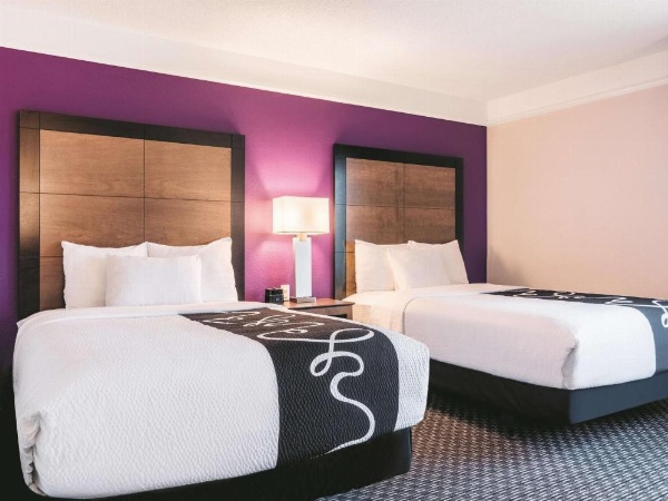 La Quinta Inn & Suites by Wyndham Shreveport Airport image 22